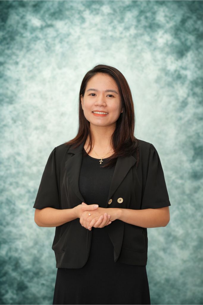 Cô giáo Anna Trinh - Anna Let's Talk Nha Trang